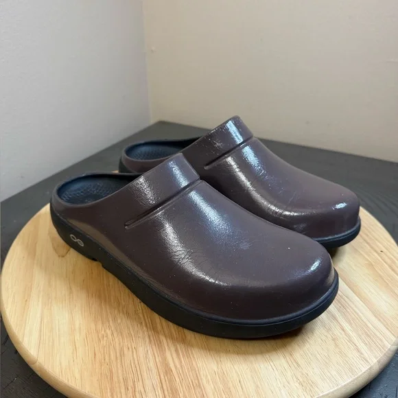 OOFOS unisex OOcloog Luxe Clogs - Picture 1 of 11
